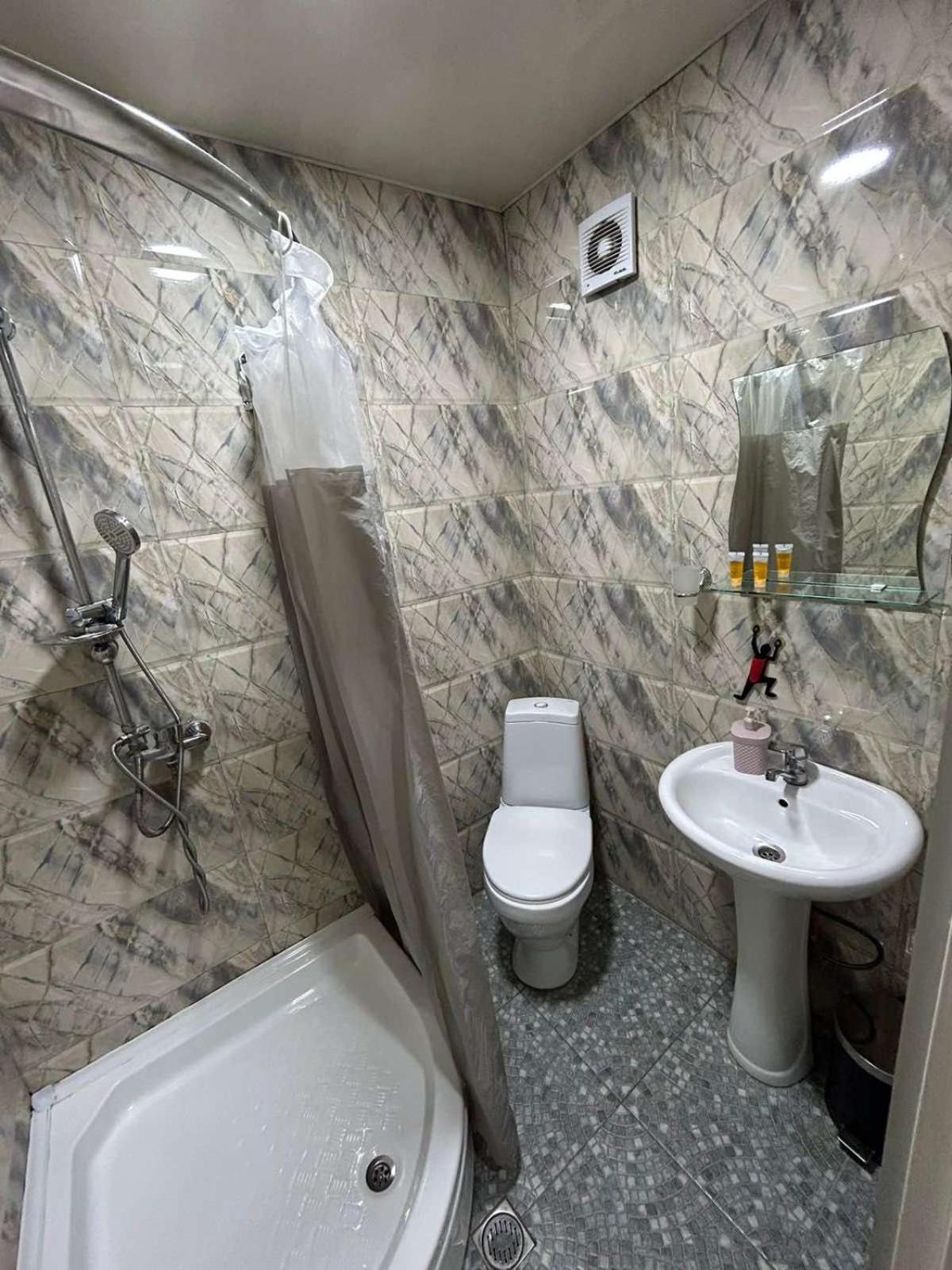 Mr Guest House Тбілісі Екстер'єр фото